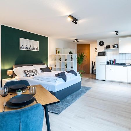בובלינגן Mercedes I Stuttgart I Kitchen I Home Office I Parkplatz מראה חיצוני תמונה